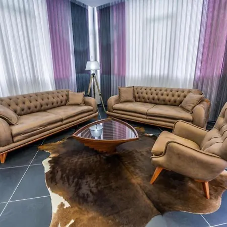 & Bon Bon Hotel 4*